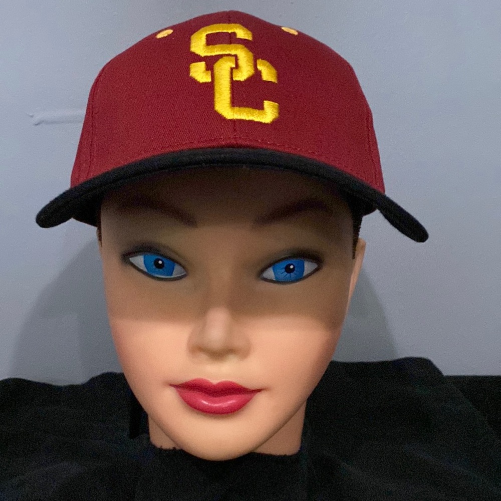 USC “California Strong” Adjustable Cap. Never Worn!
